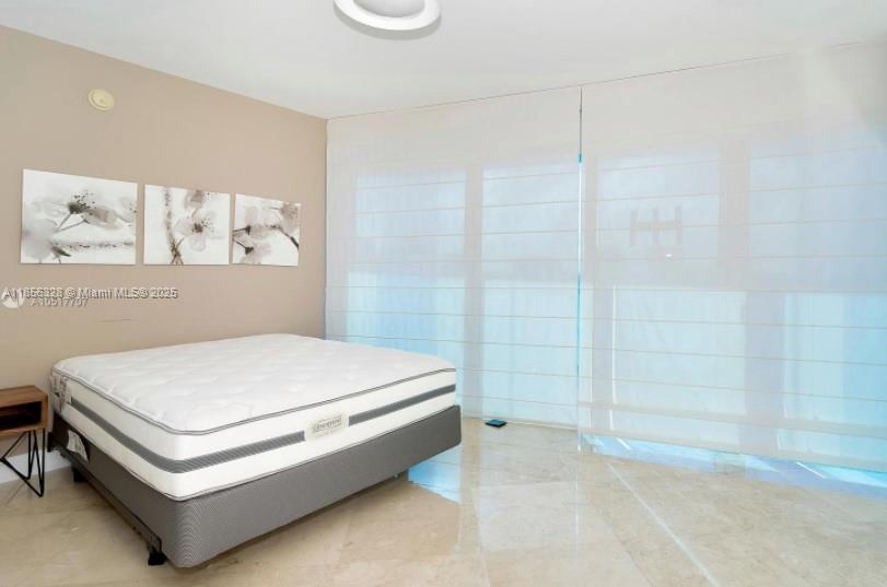 17001 Collins Ave # 1505