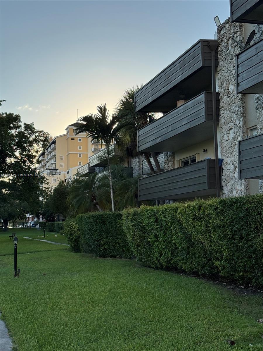 8335 SW 72nd Ave # 306D