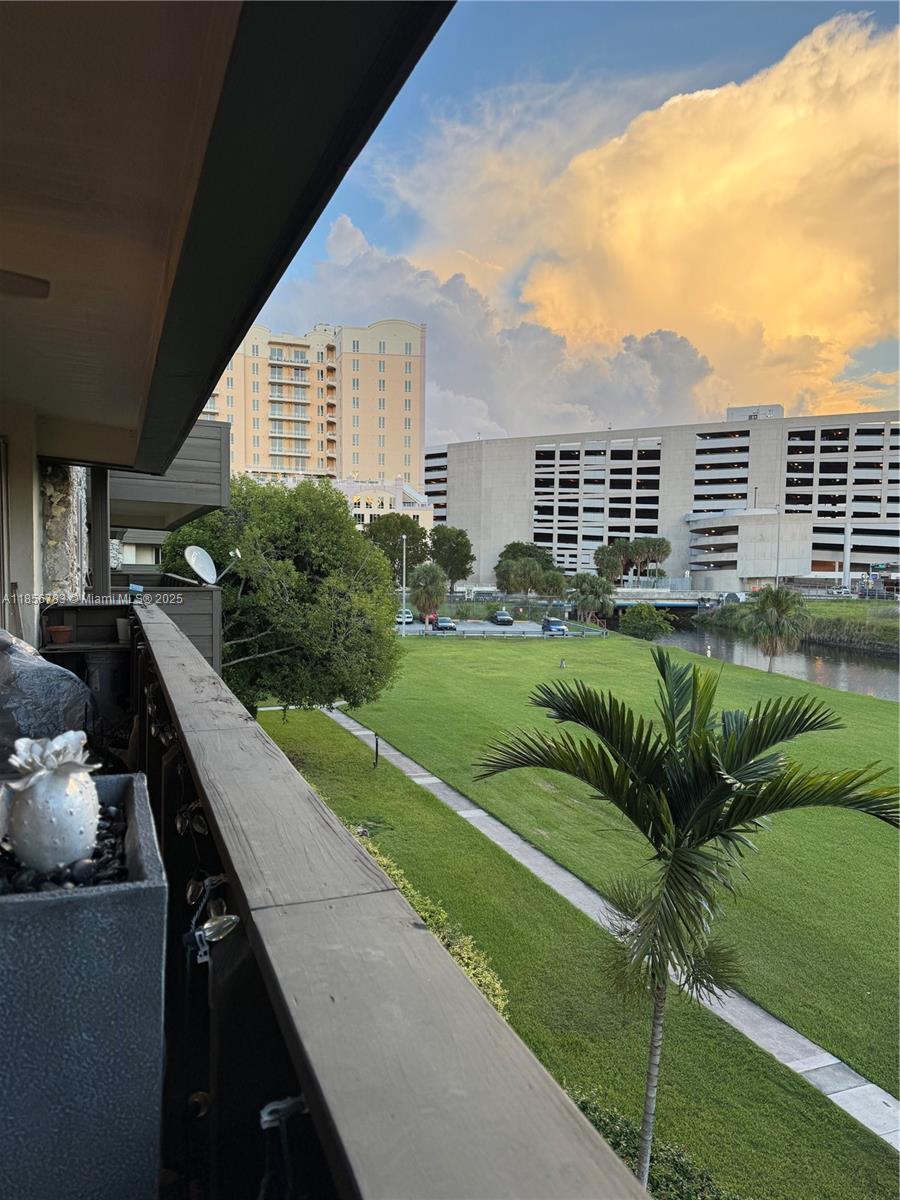 8335 SW 72nd Ave # 306D