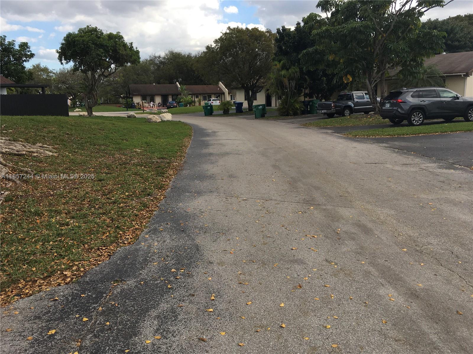 5221 SW 139th Ave Rd