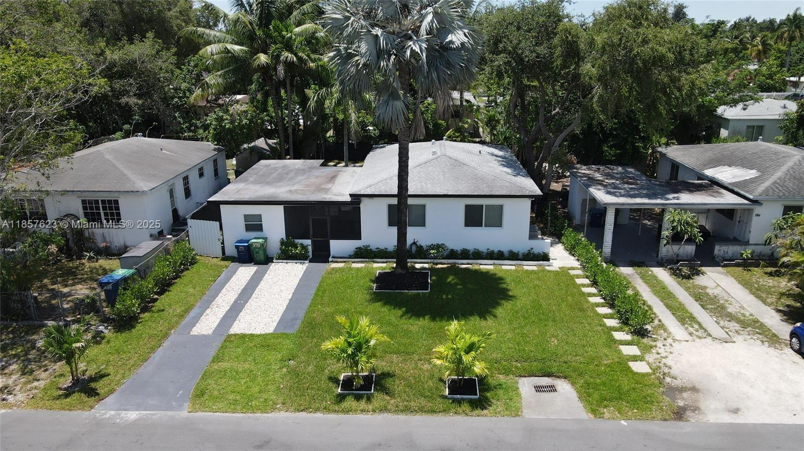 270 NE 162nd St
