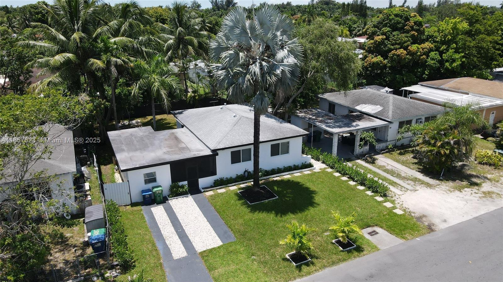 270 NE 162nd St