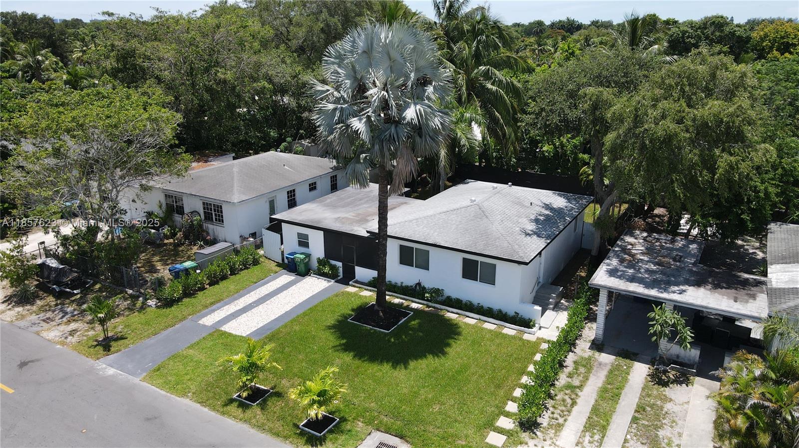 270 NE 162nd St