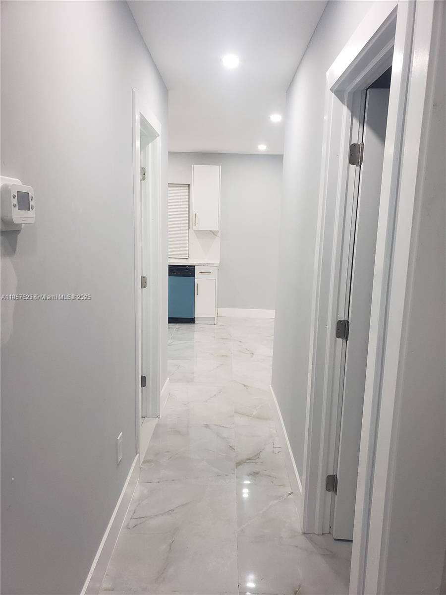 270 NE 162nd St