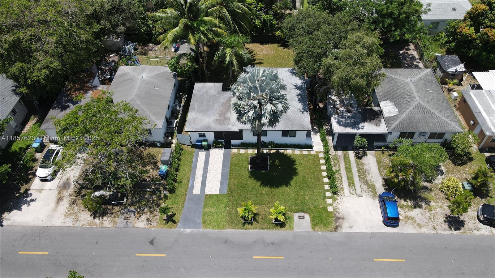 270 NE 162nd St