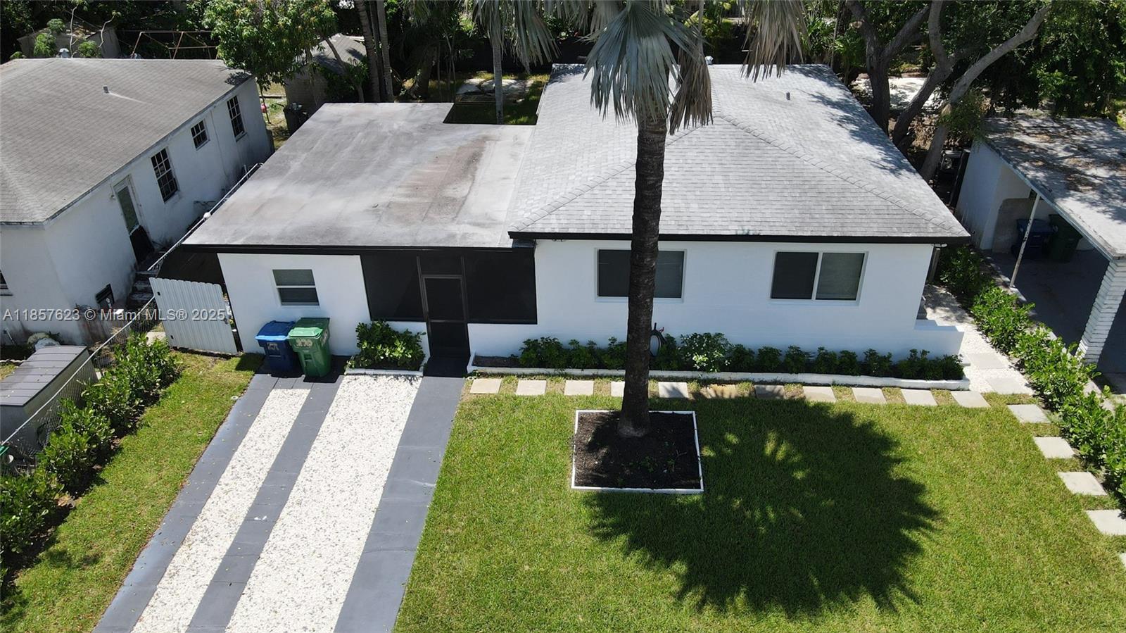 270 NE 162nd St