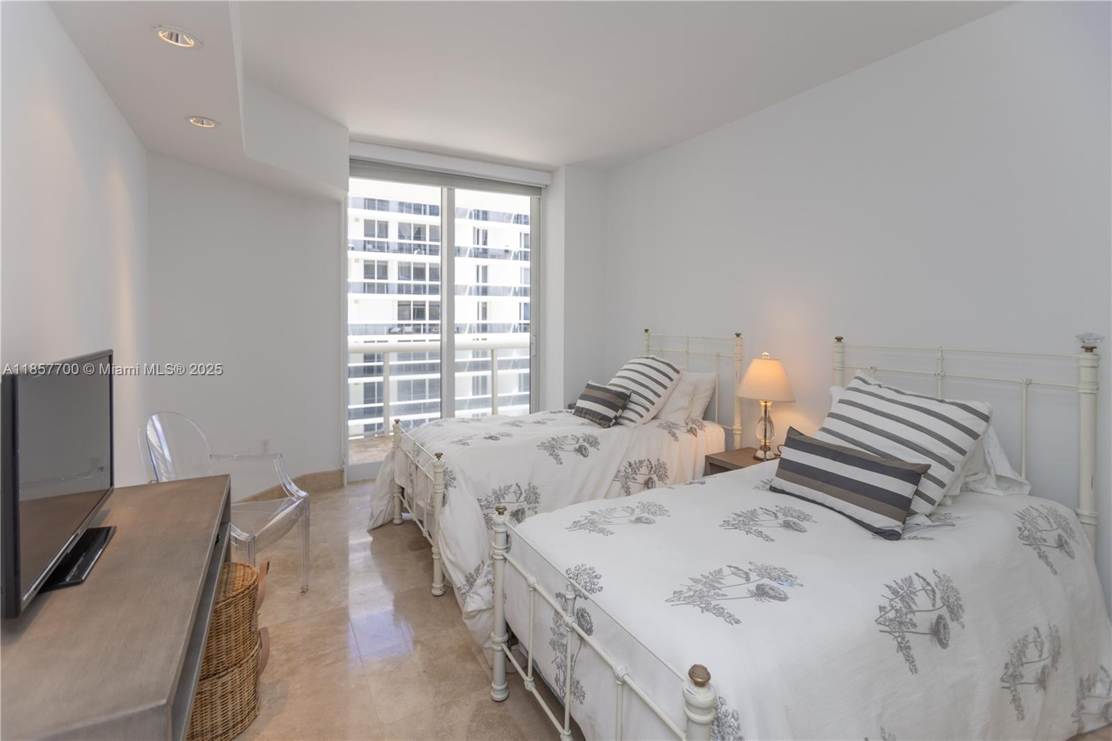 9559 Collins Ave # D Unit: S7-D