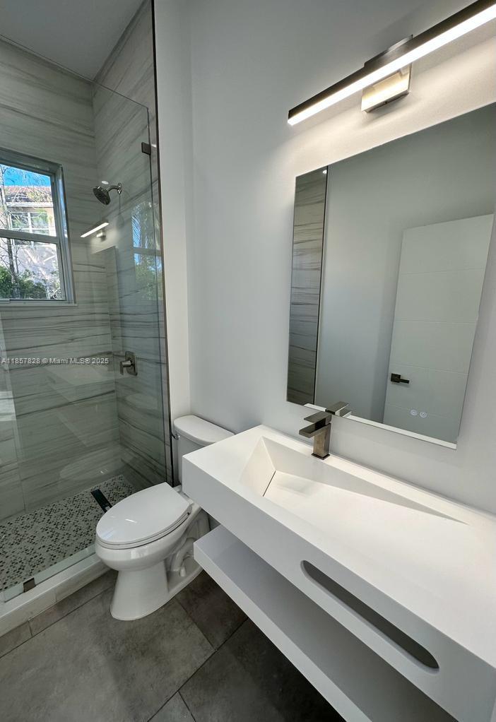 1887 Harbor View Cir