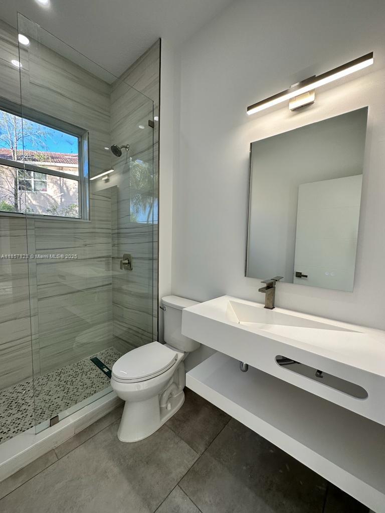 1887 Harbor View Cir