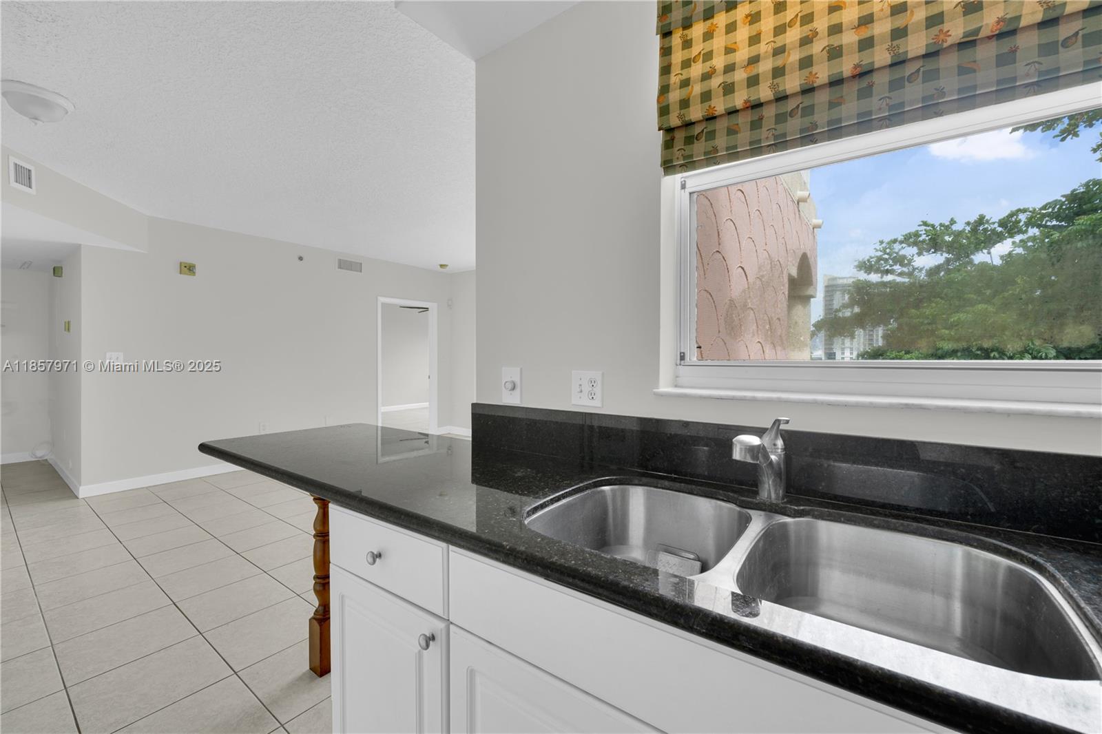 1824 Brickell Ave # 4D