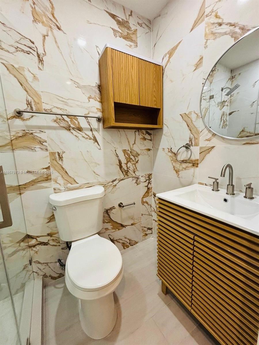 1002 NE 119th St Rear