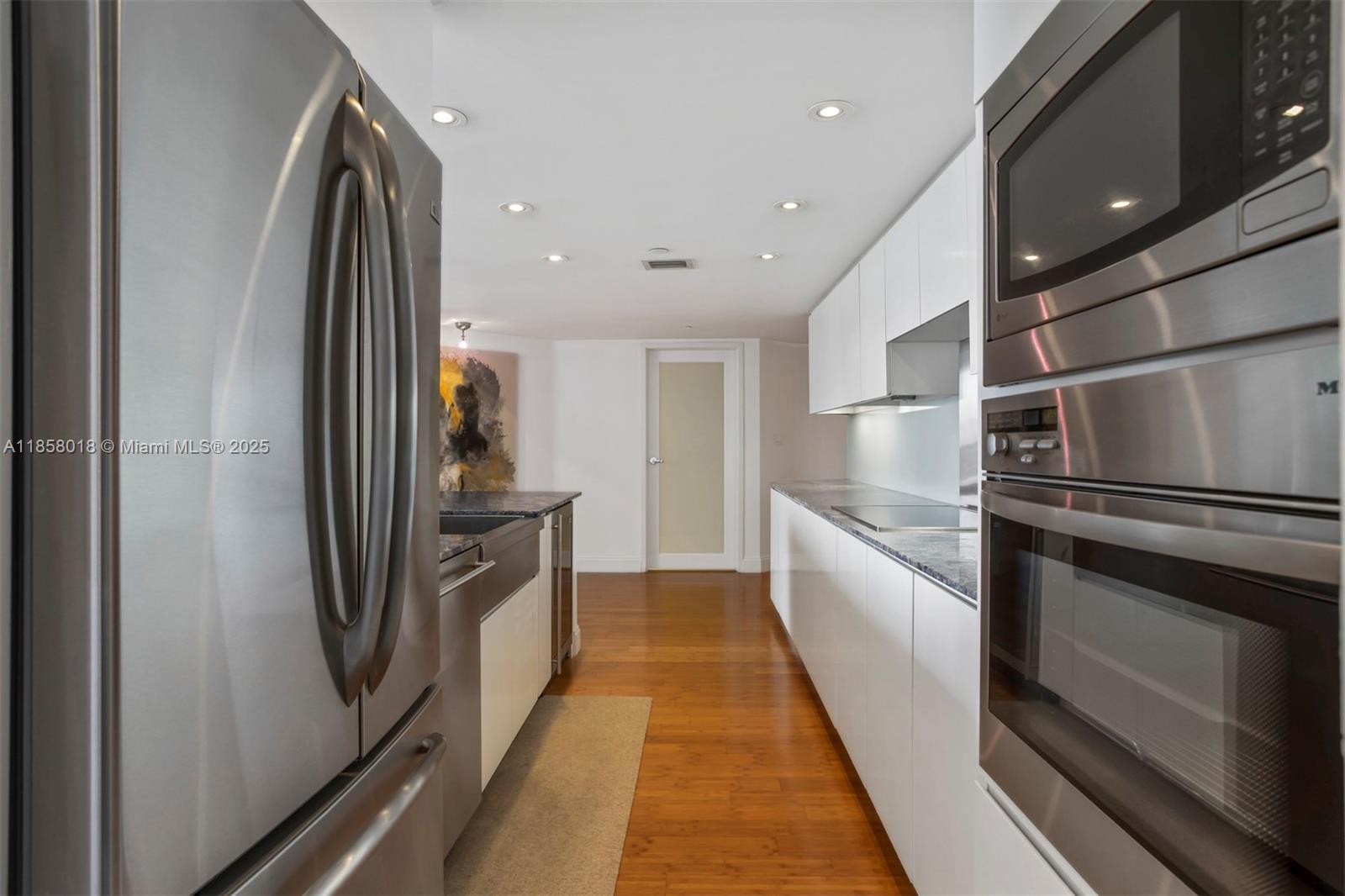 1717 N Bayshore Dr # 2740 Unit: A-2740