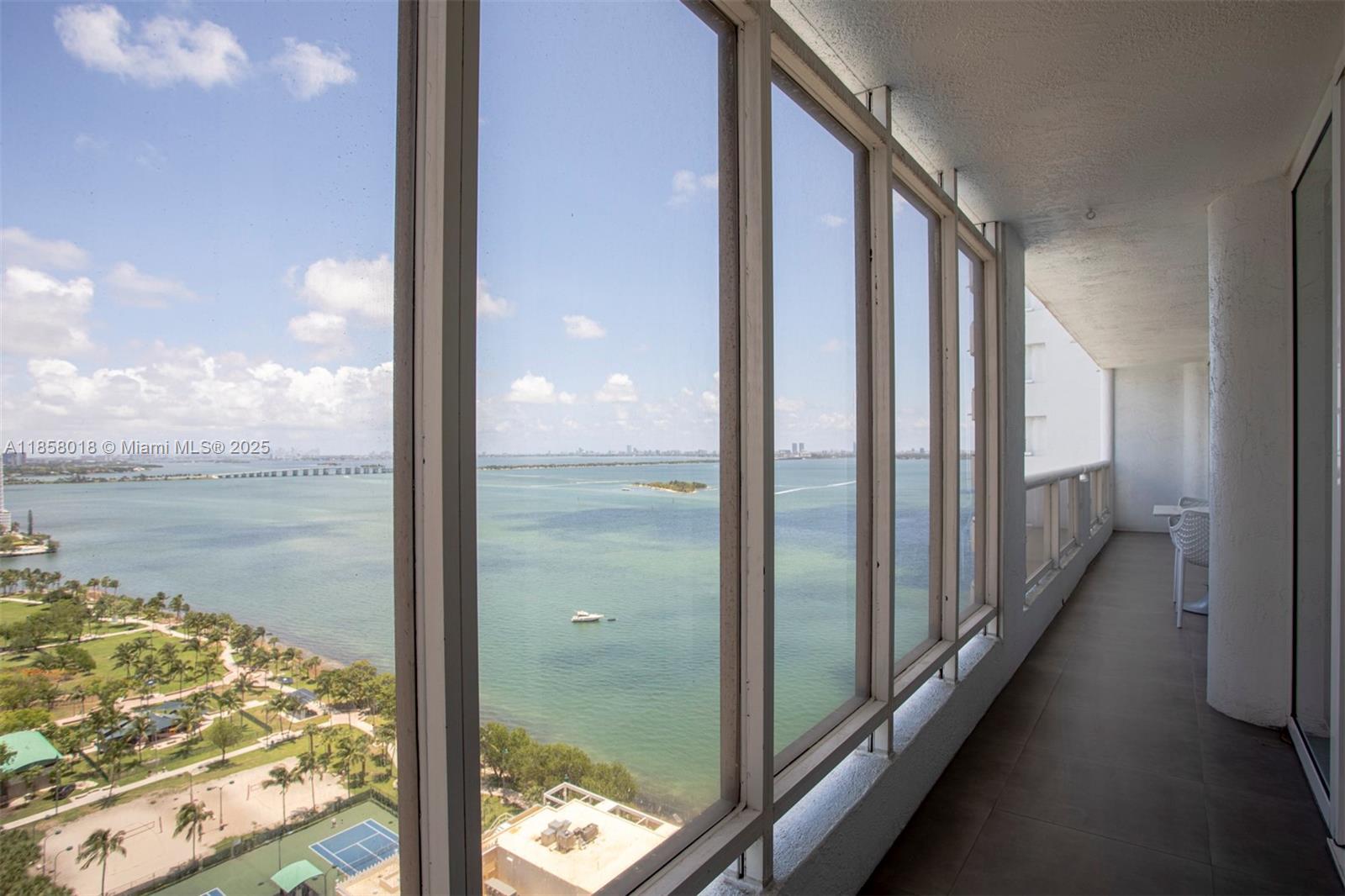 1717 N Bayshore Dr # 2740 Unit: A-2740