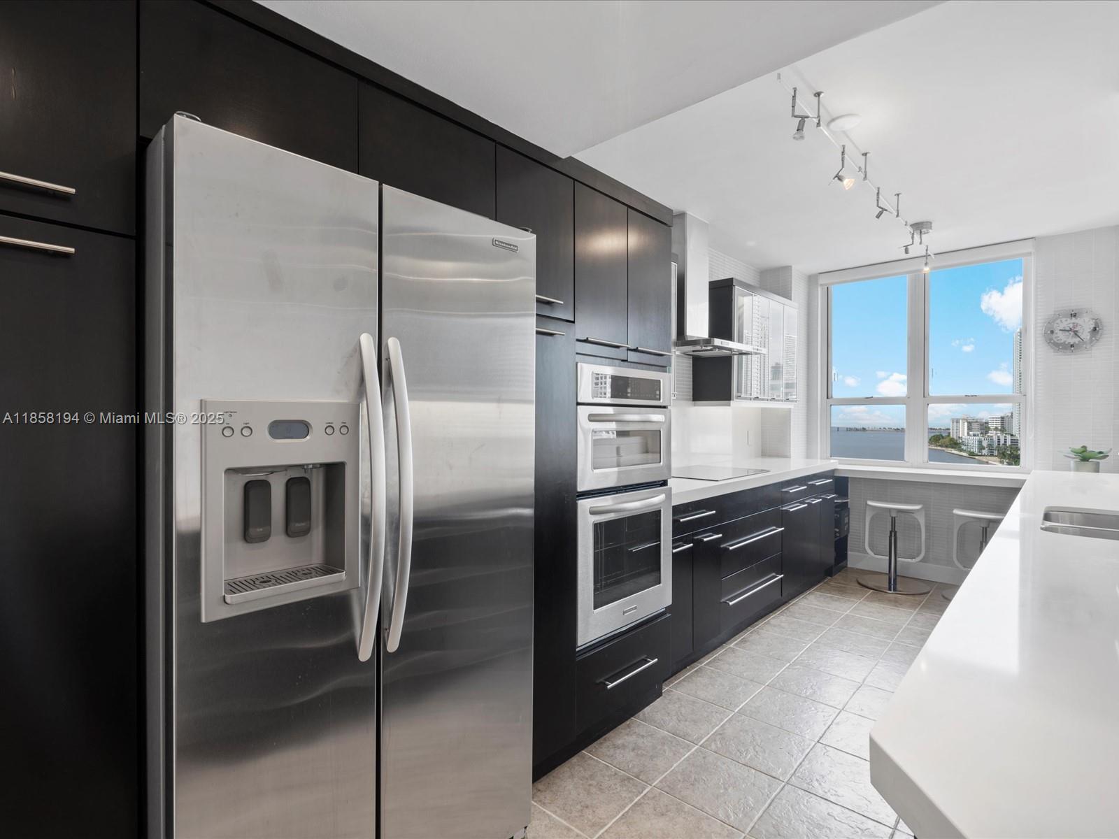 701 Brickell Key Blvd # 1603