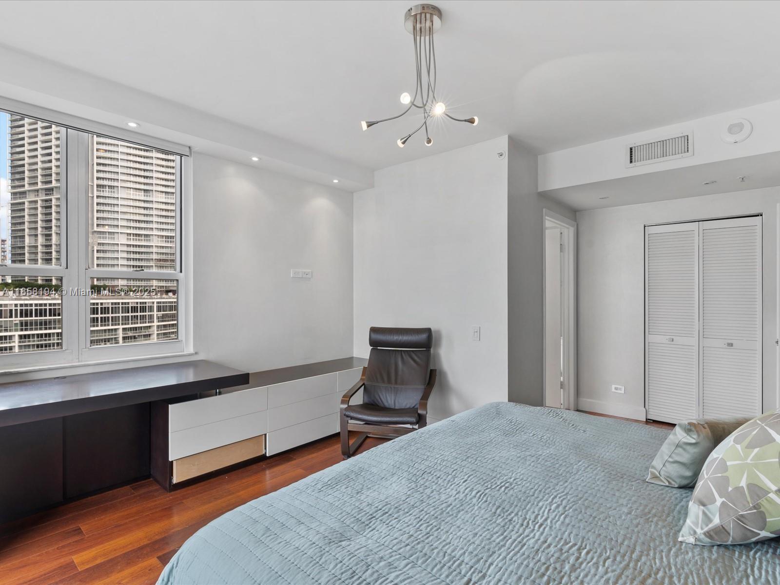 701 Brickell Key Blvd # 1603