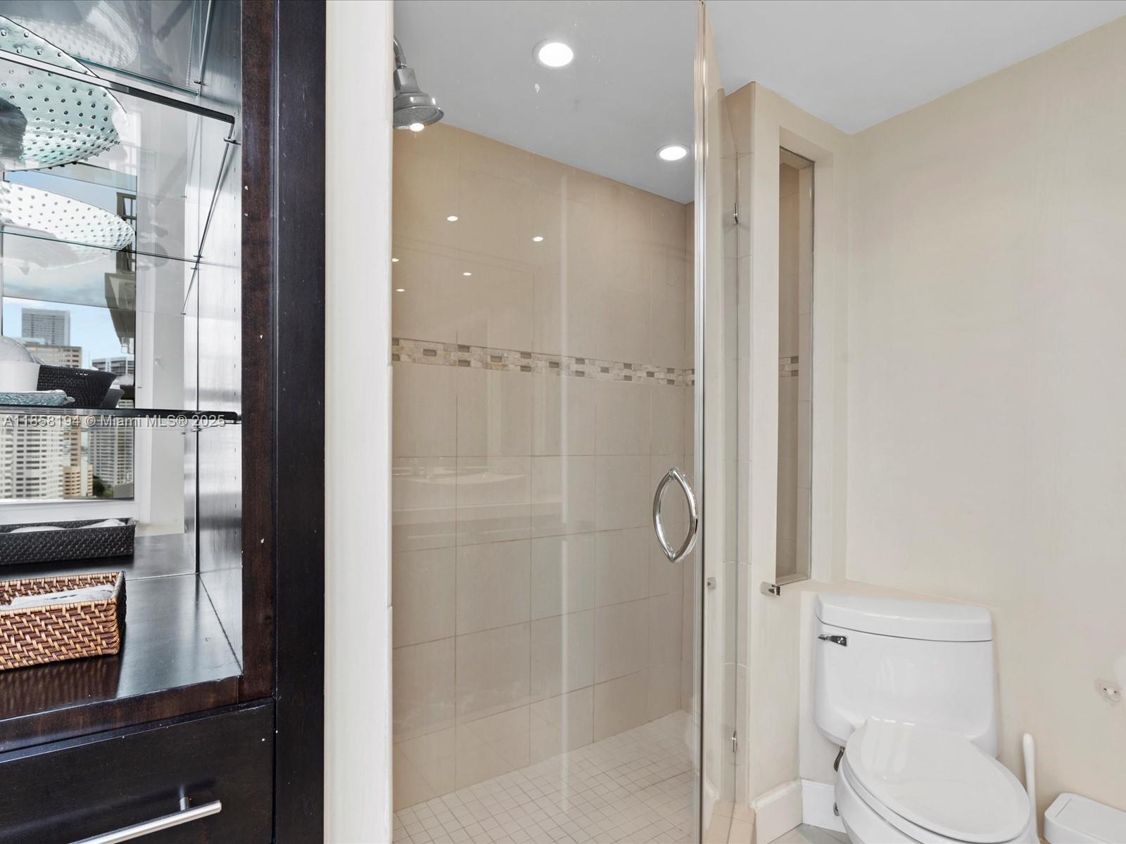 701 Brickell Key Blvd # 1603