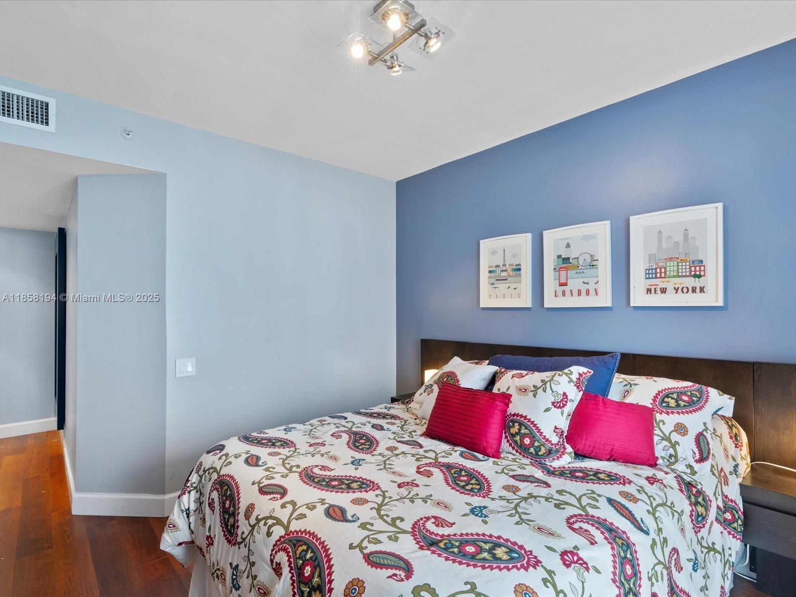 701 Brickell Key Blvd # 1603