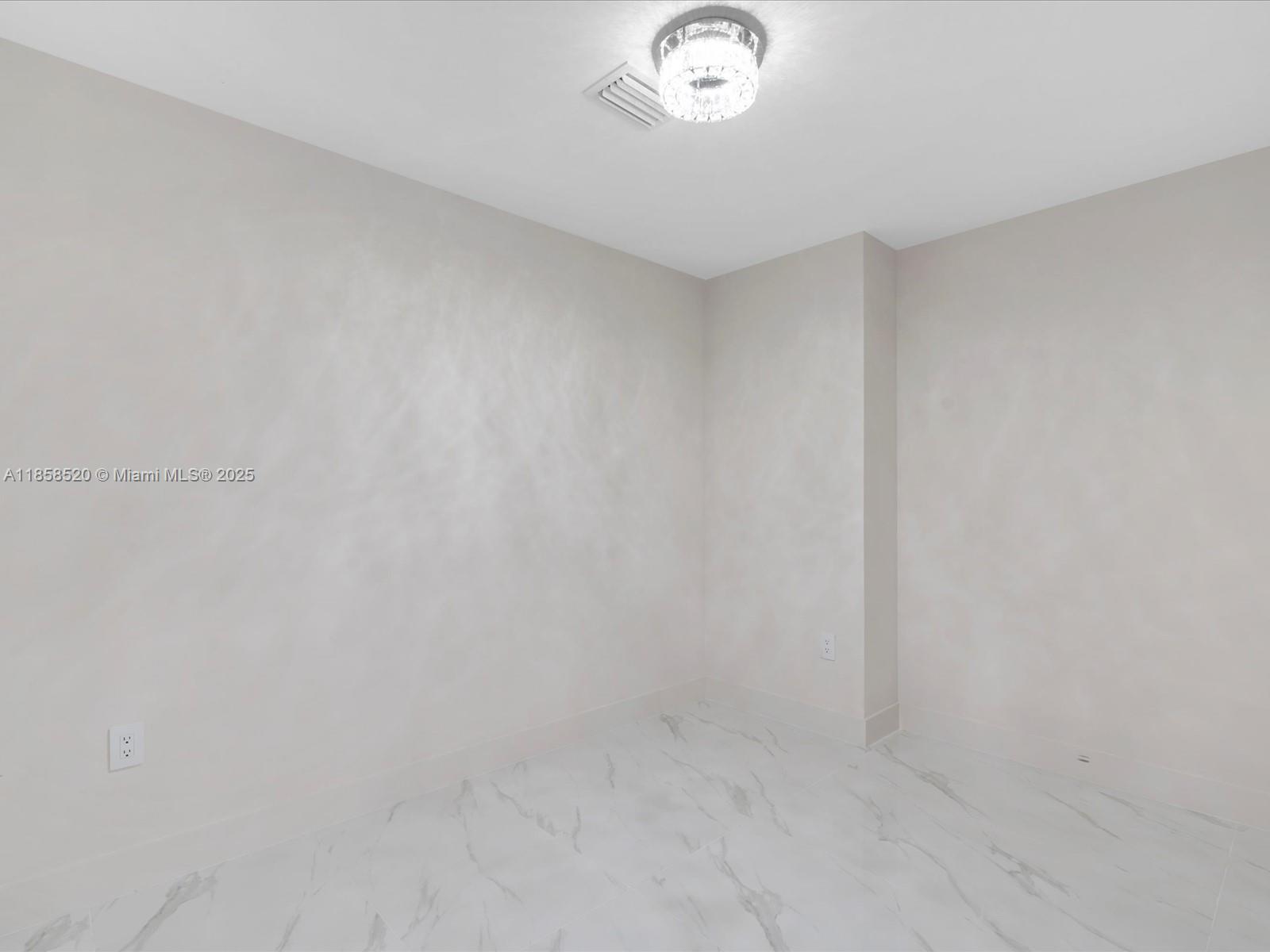 700 NE 24 Street # 4906