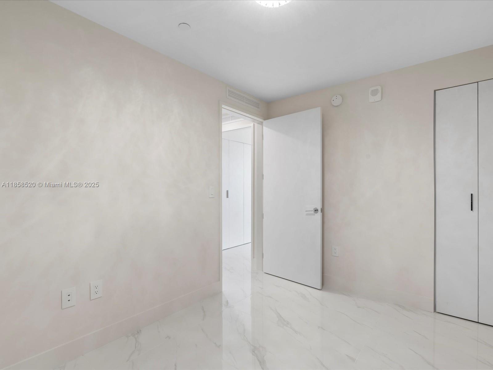 700 NE 24 Street # 4906