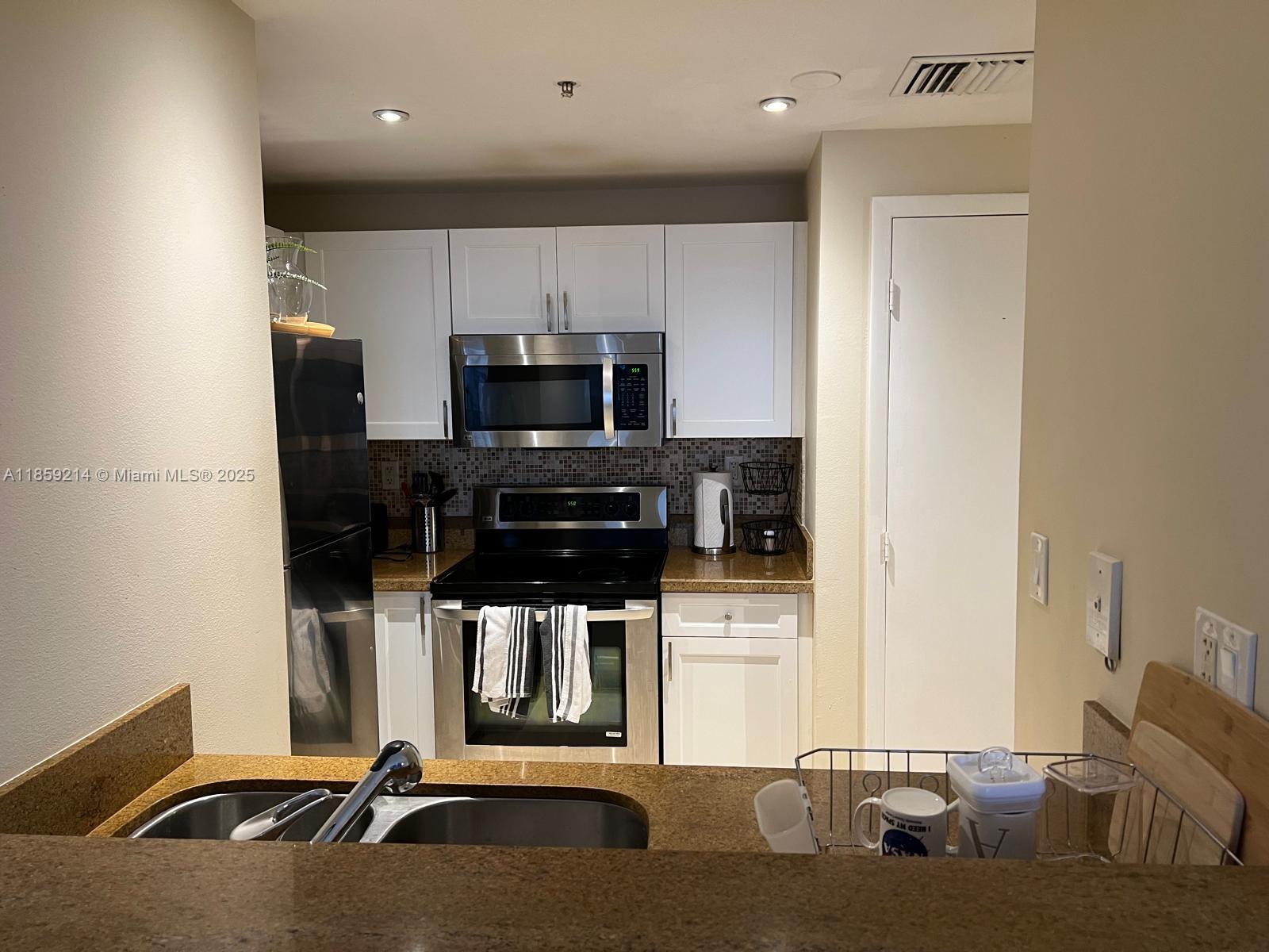 185 SE 14th Ter # 809