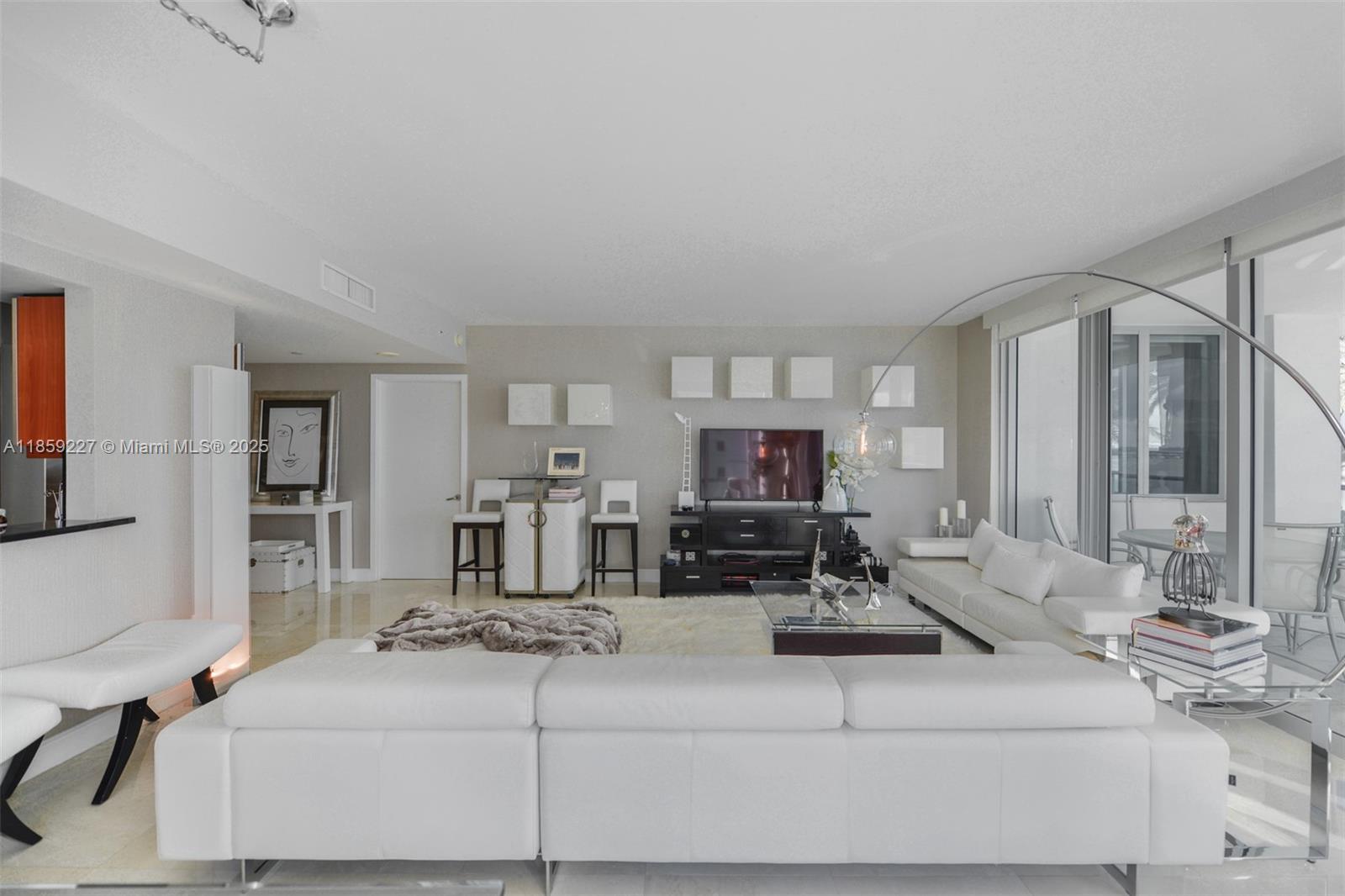 1331 Brickell Bay Dr # 811