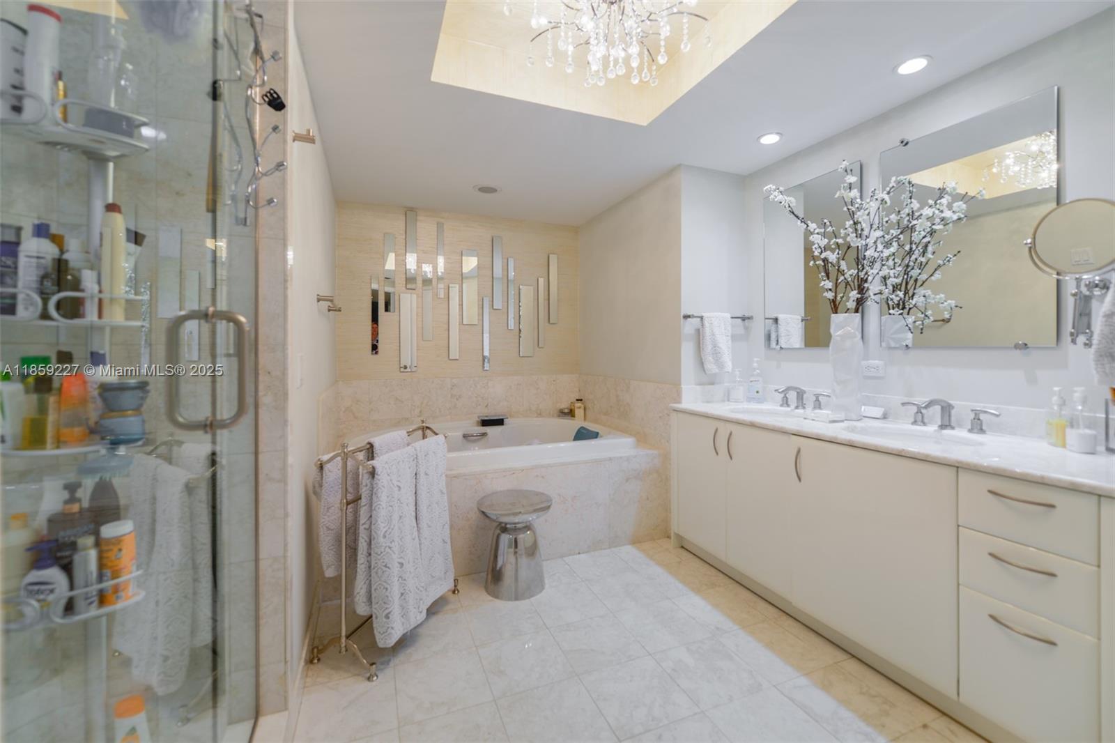 1331 Brickell Bay Dr # 811