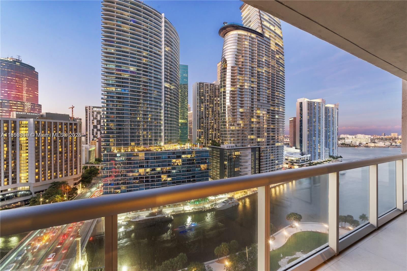 485 Brickell Ave # 2003