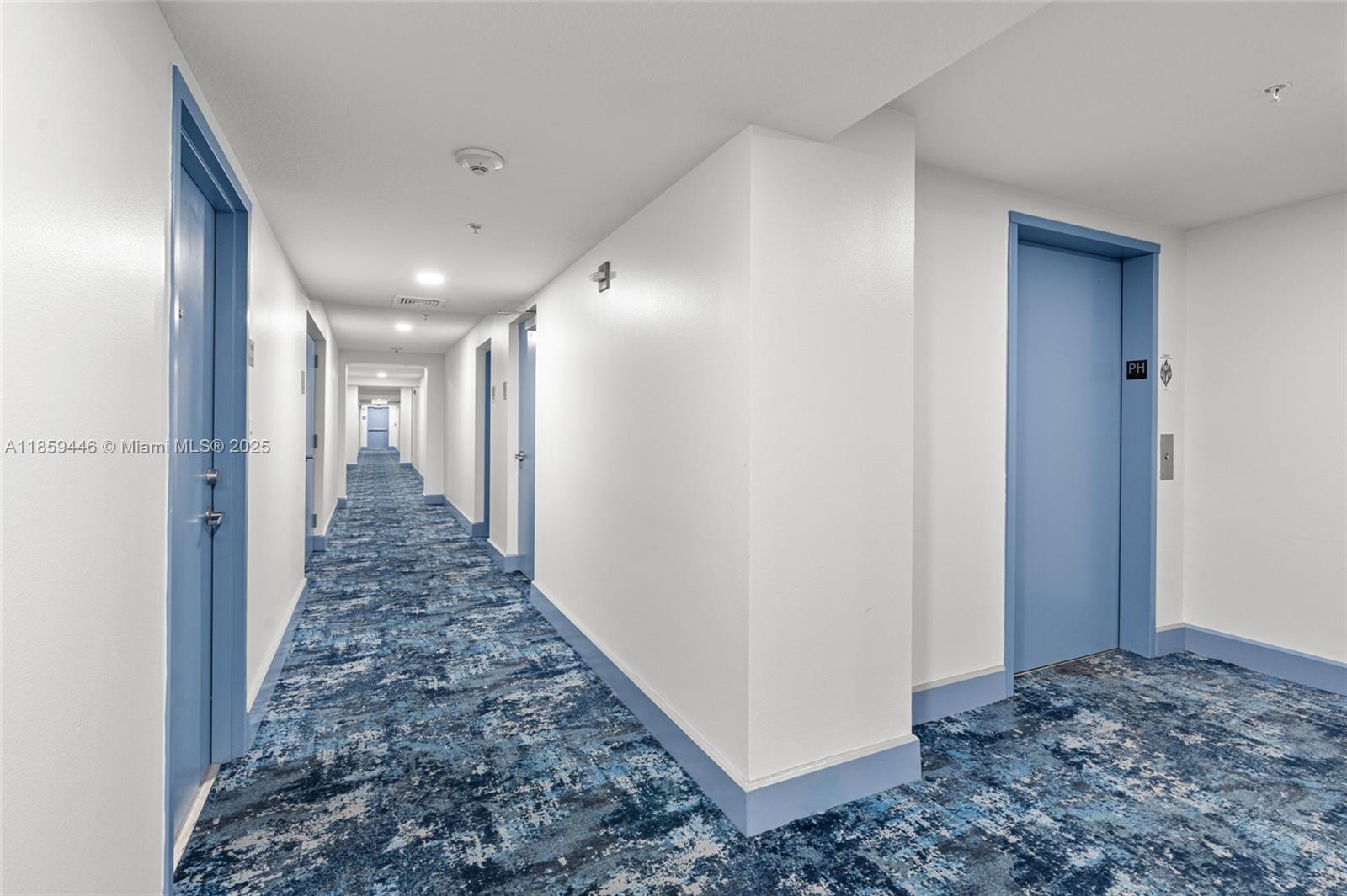 7600 Collins Ave # 1208