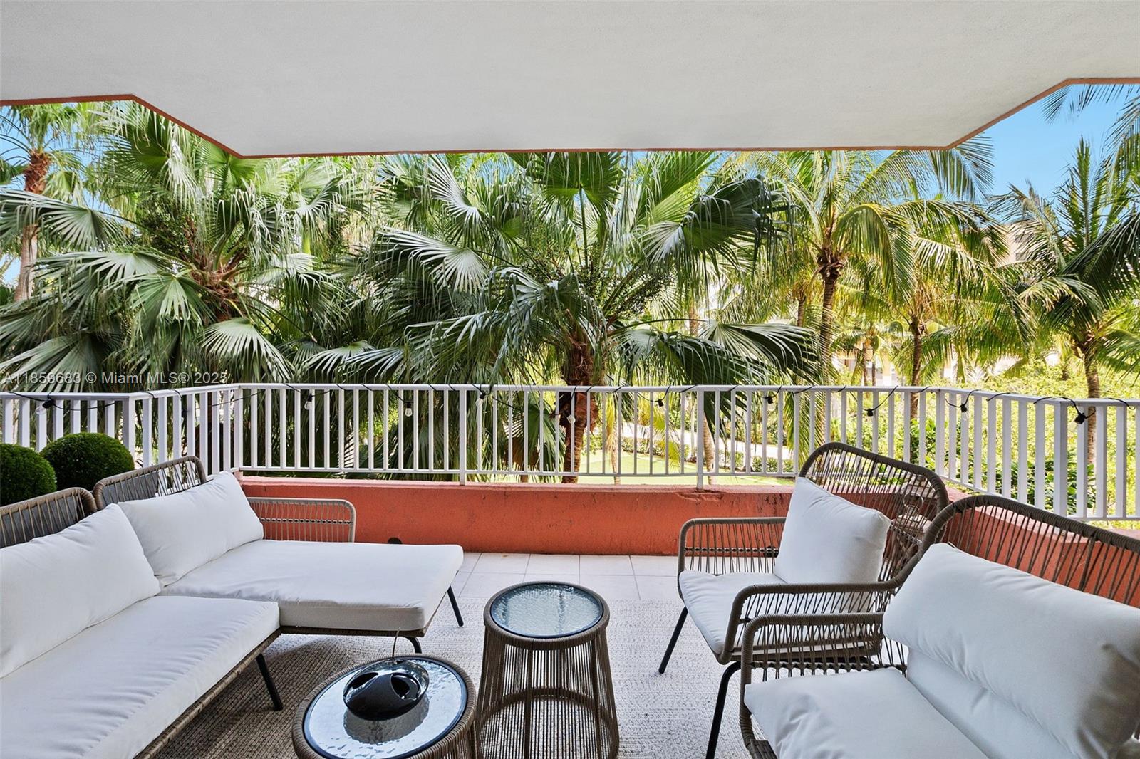 781 Crandon Blvd # 306