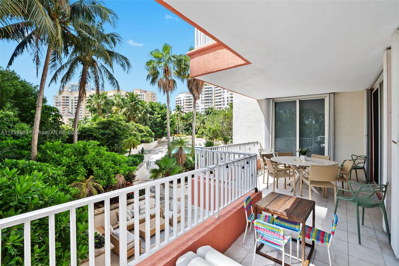 781 Crandon Blvd # 306