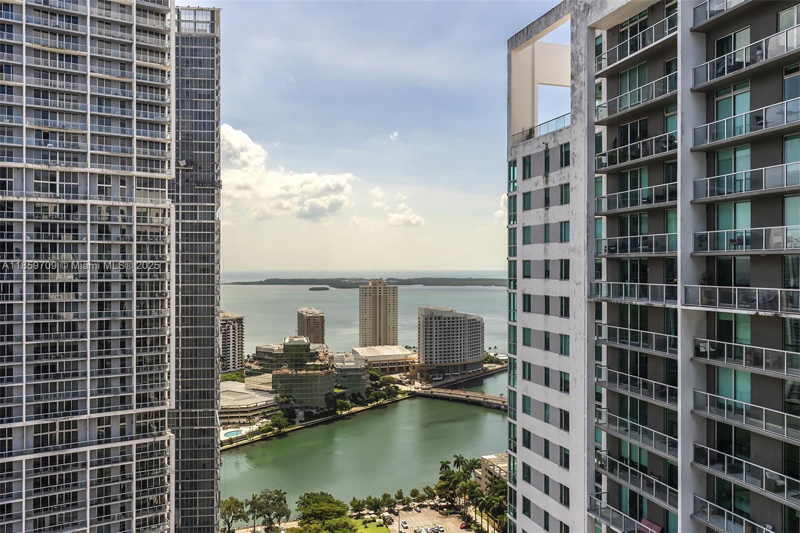77 SE 5th ST # 309