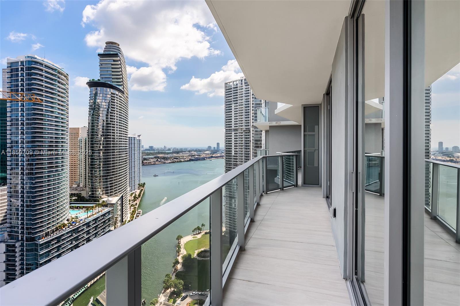 77 SE 5th ST # 309