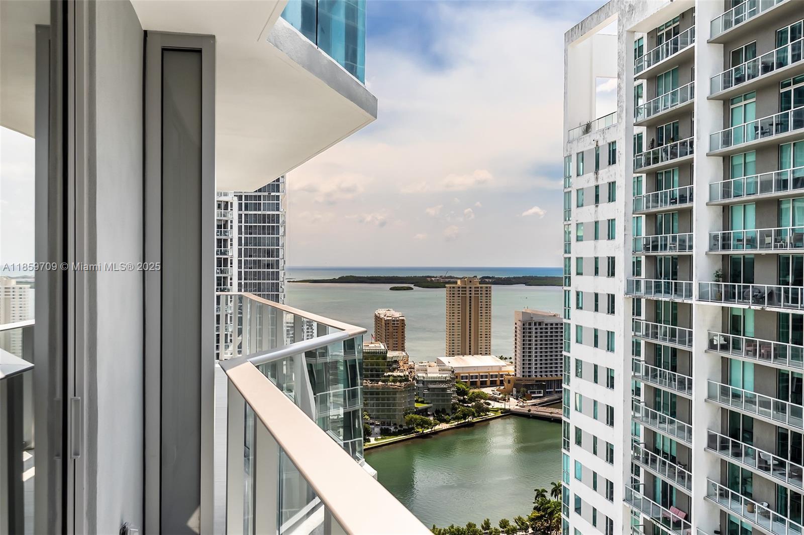 77 SE 5th ST # 309