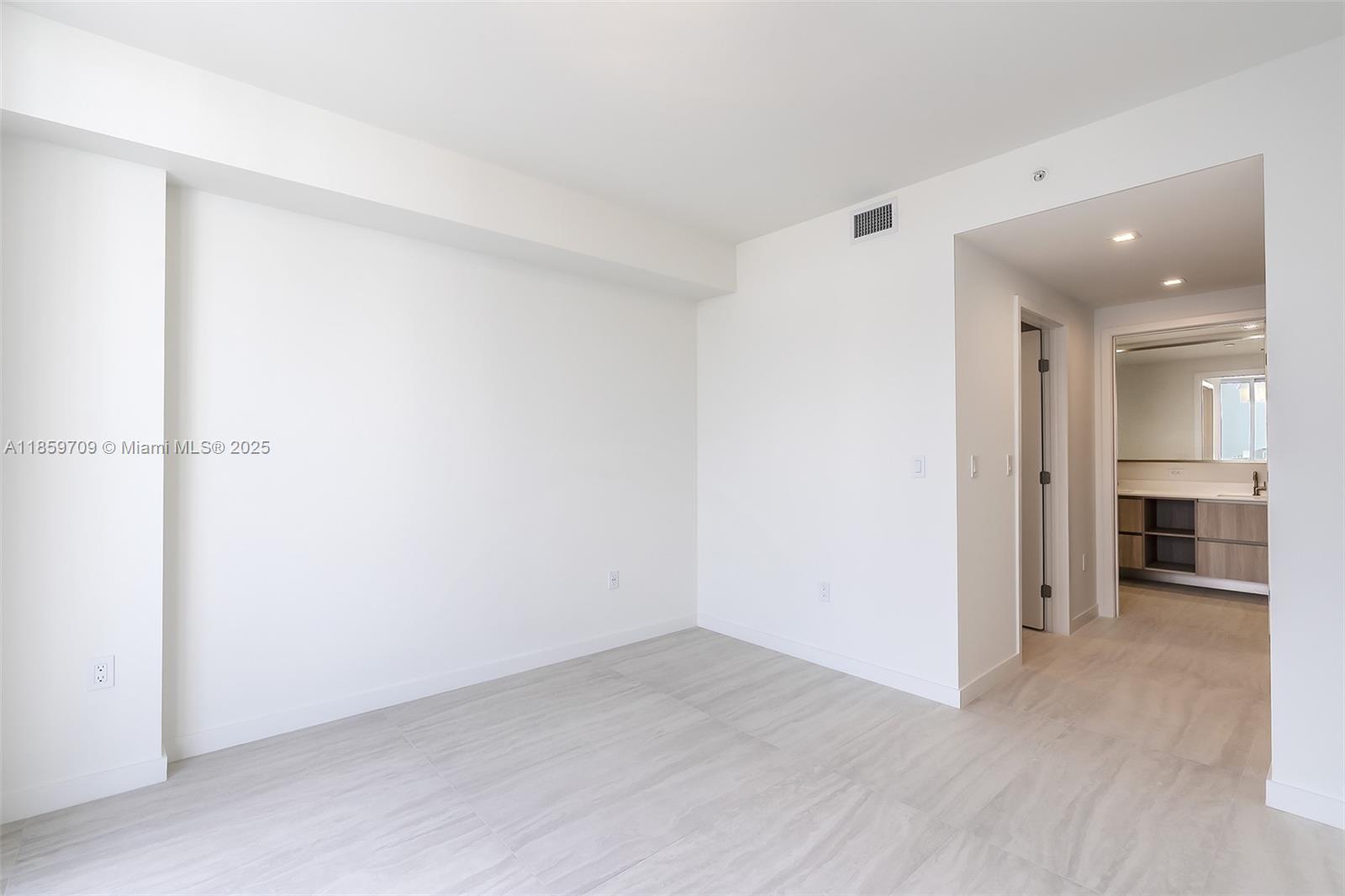 77 SE 5th ST # 309