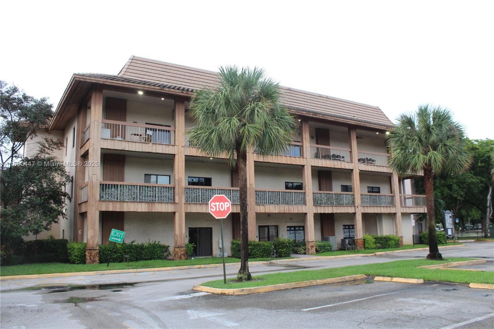 7800 W Oakland Park Blvd Unit: 4A34
