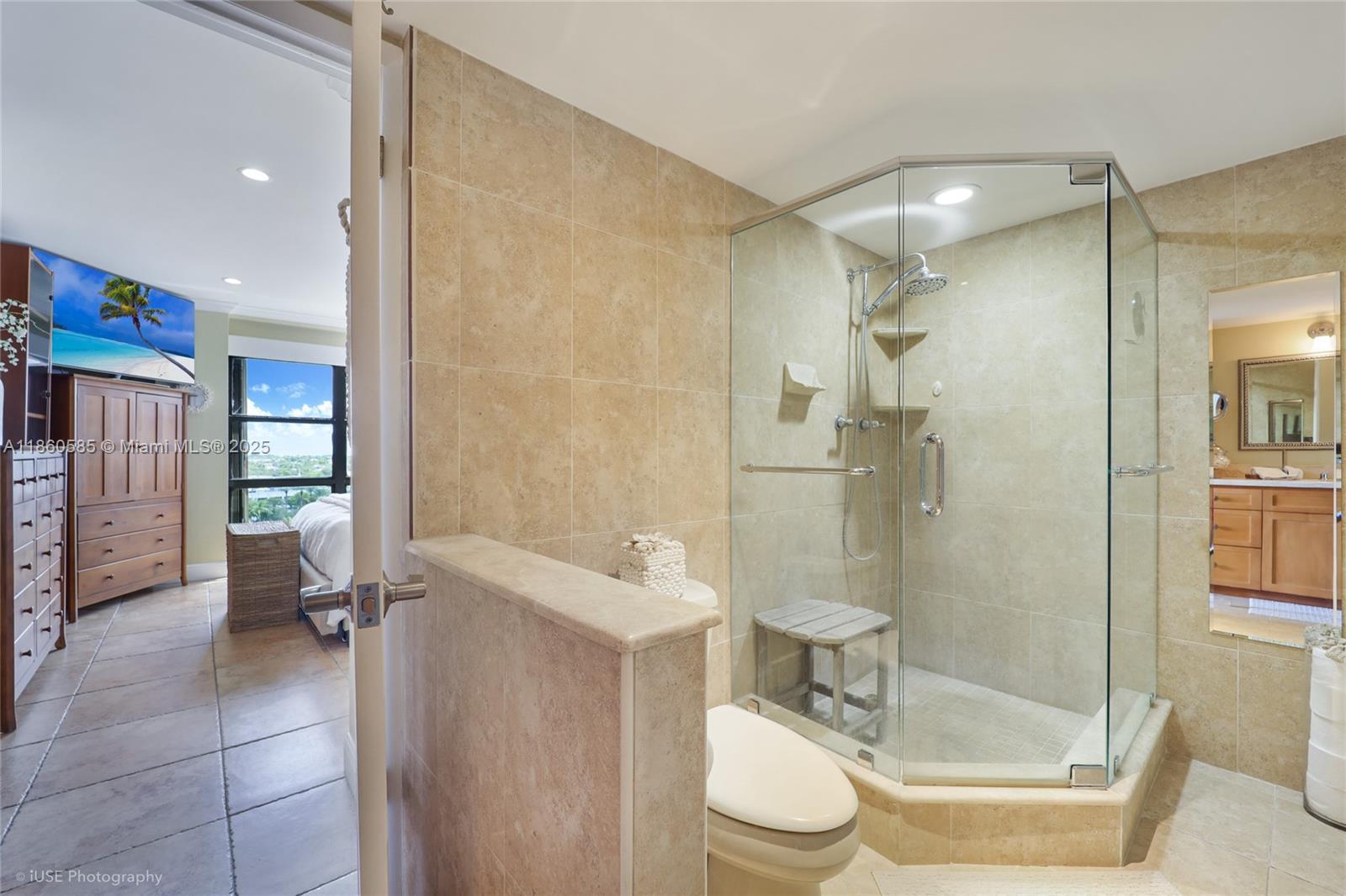 77 Crandon Blvd # 10D