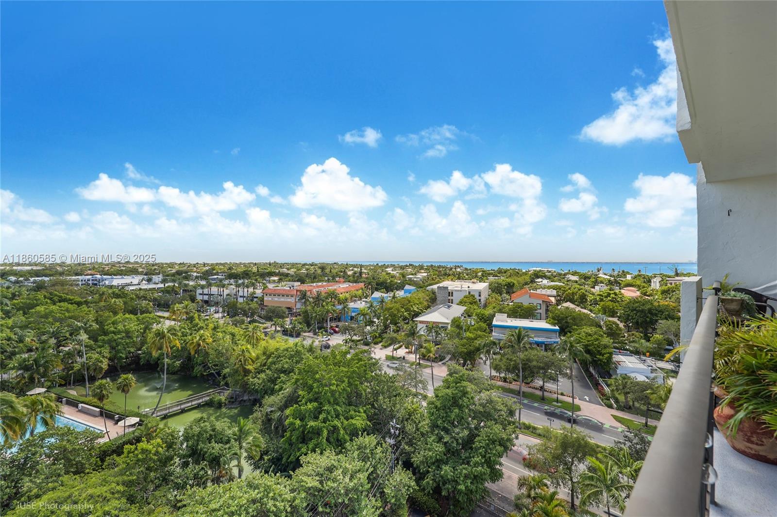 77 Crandon Blvd # 10D