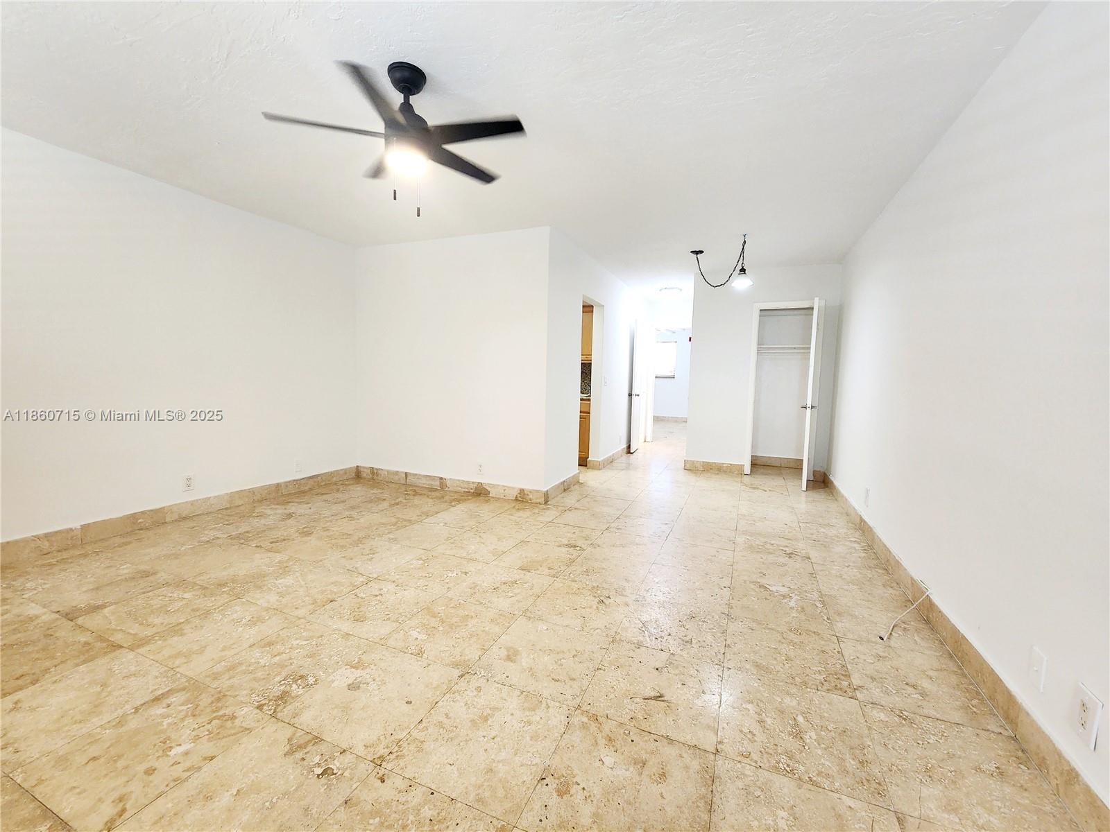 455 Golden Isles Dr # 305