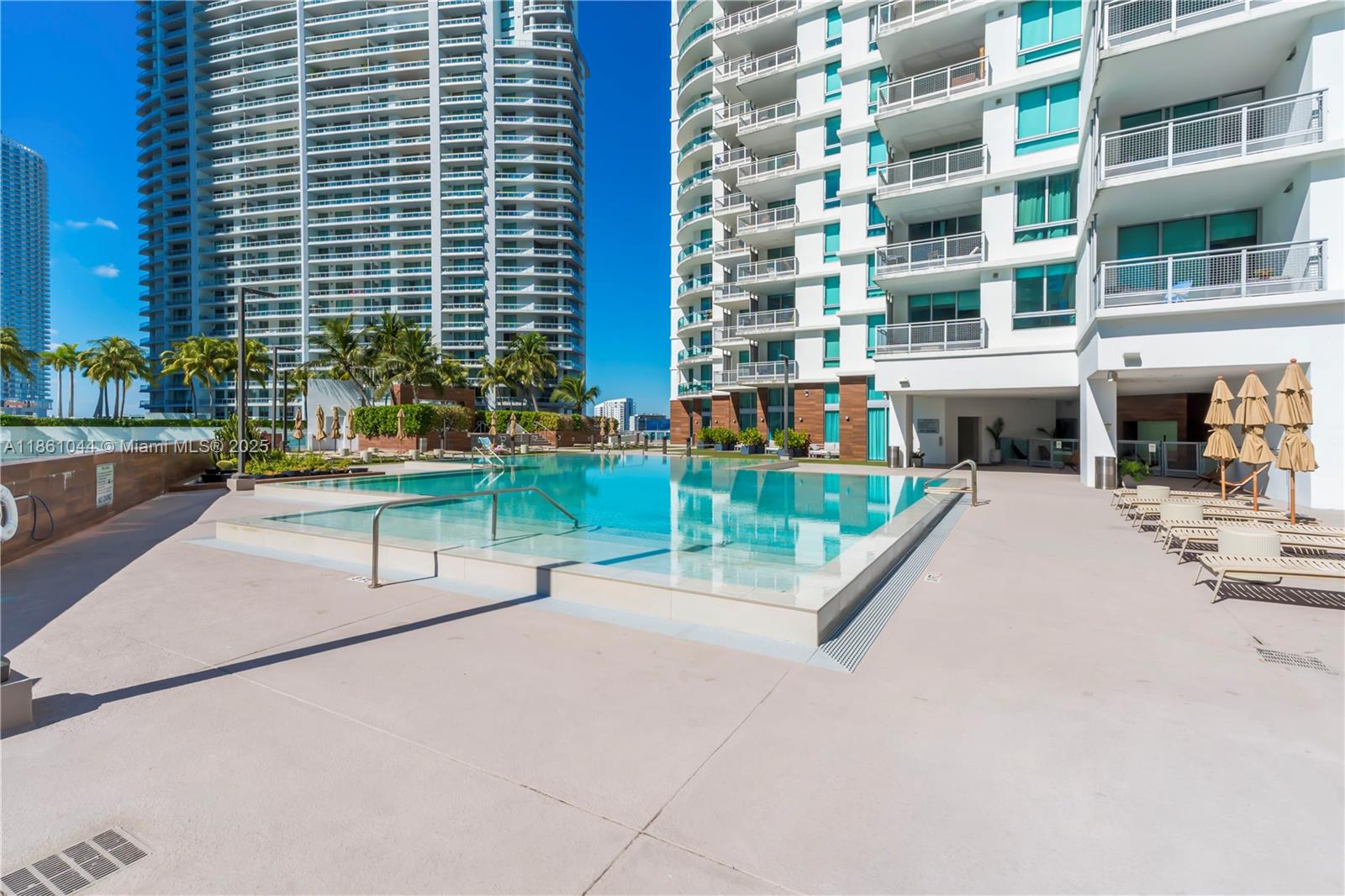 350 S Miami Ave Unit: 2105