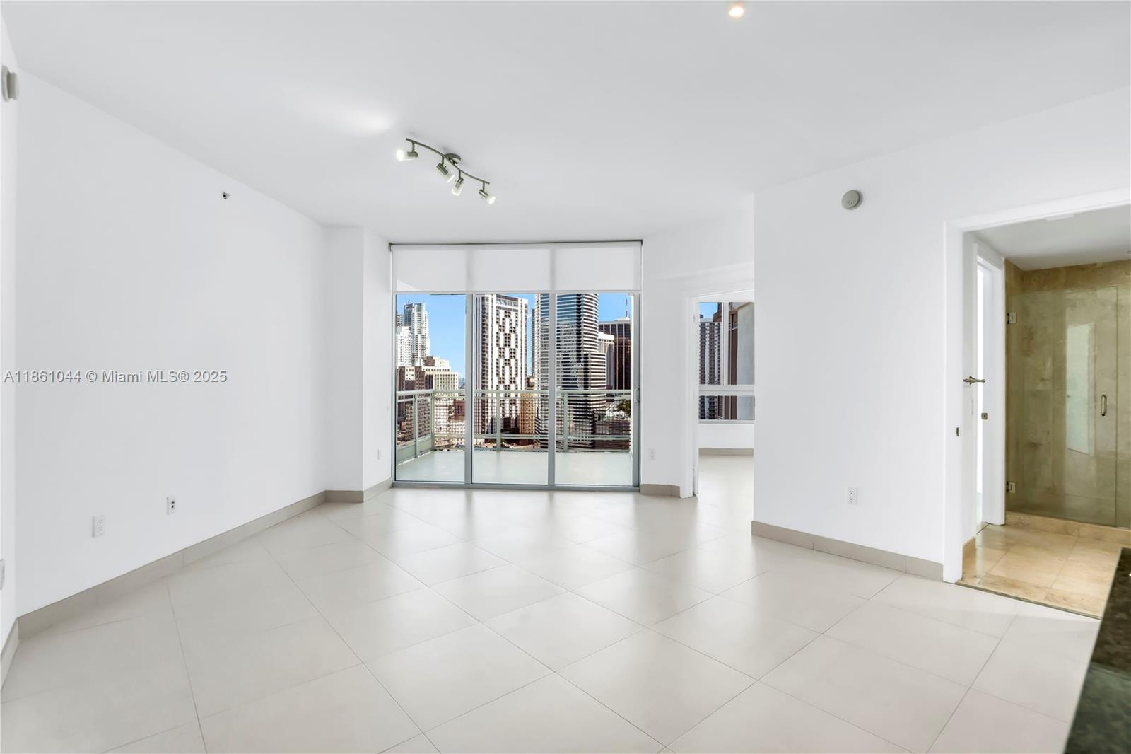 350 S Miami Ave Unit: 2105