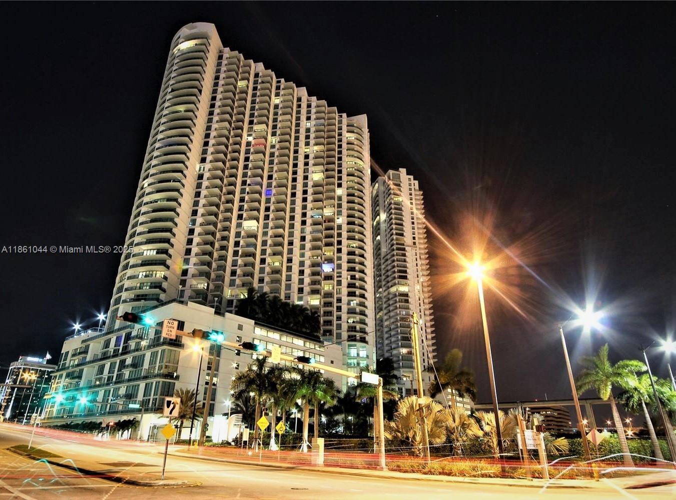 350 S Miami Ave Unit: 2105