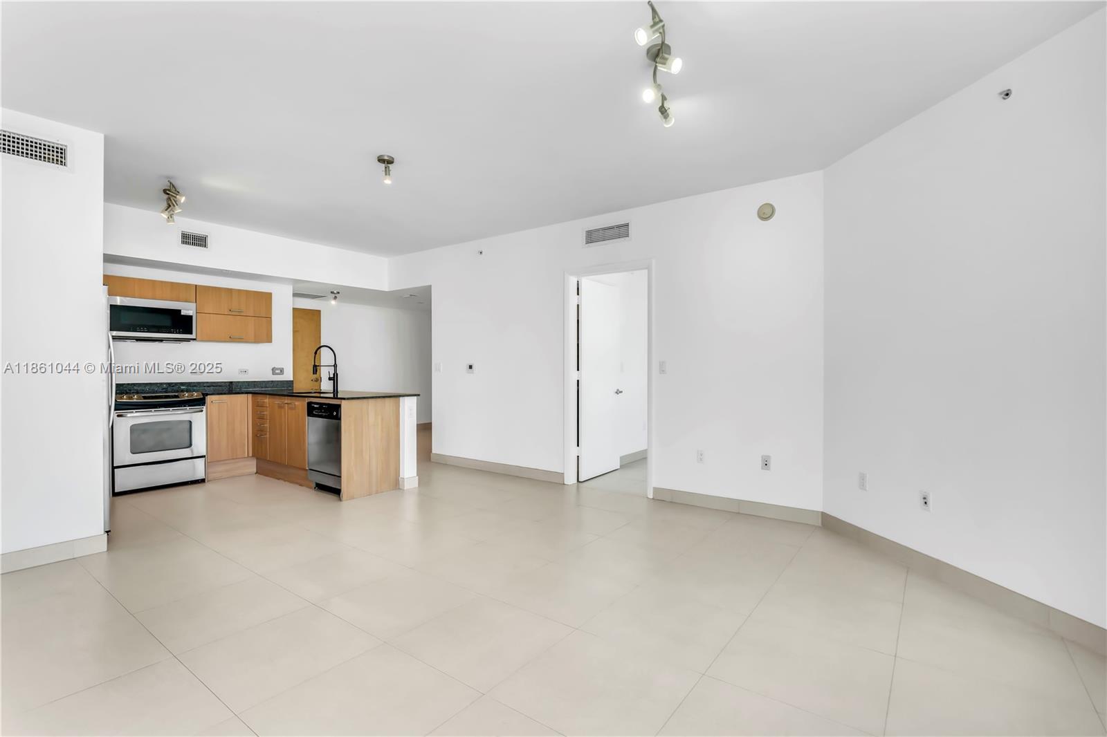 350 S Miami Ave Unit: 2105