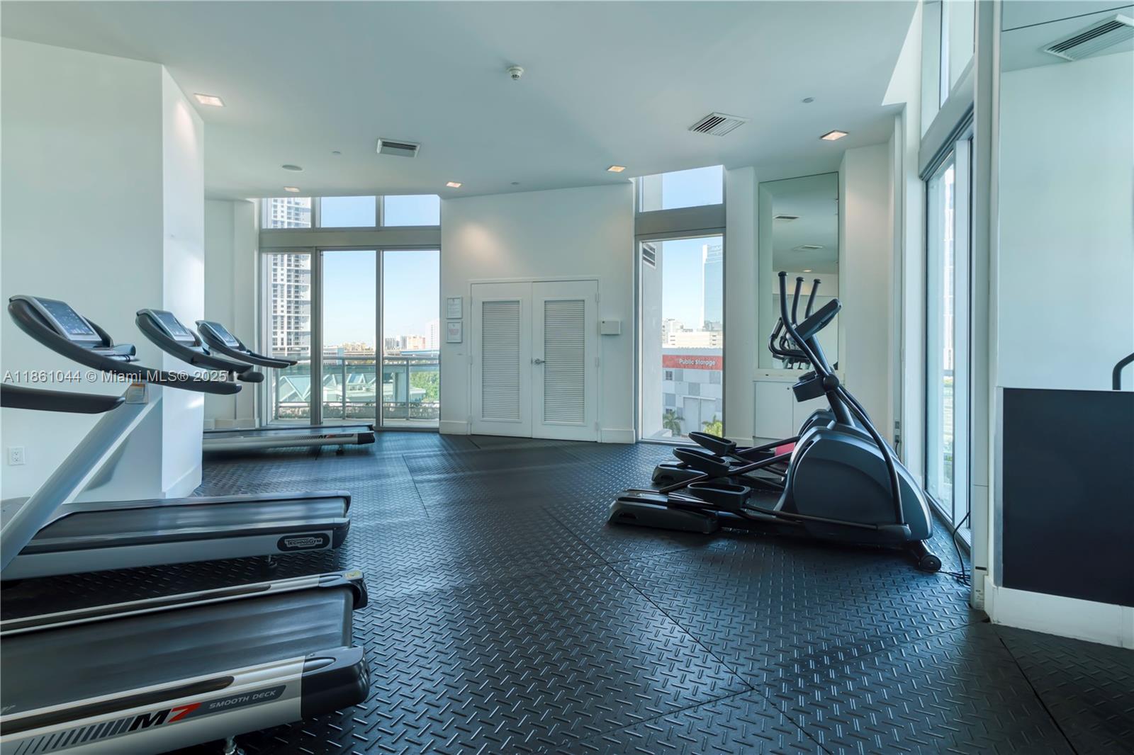 350 S Miami Ave Unit: 2105