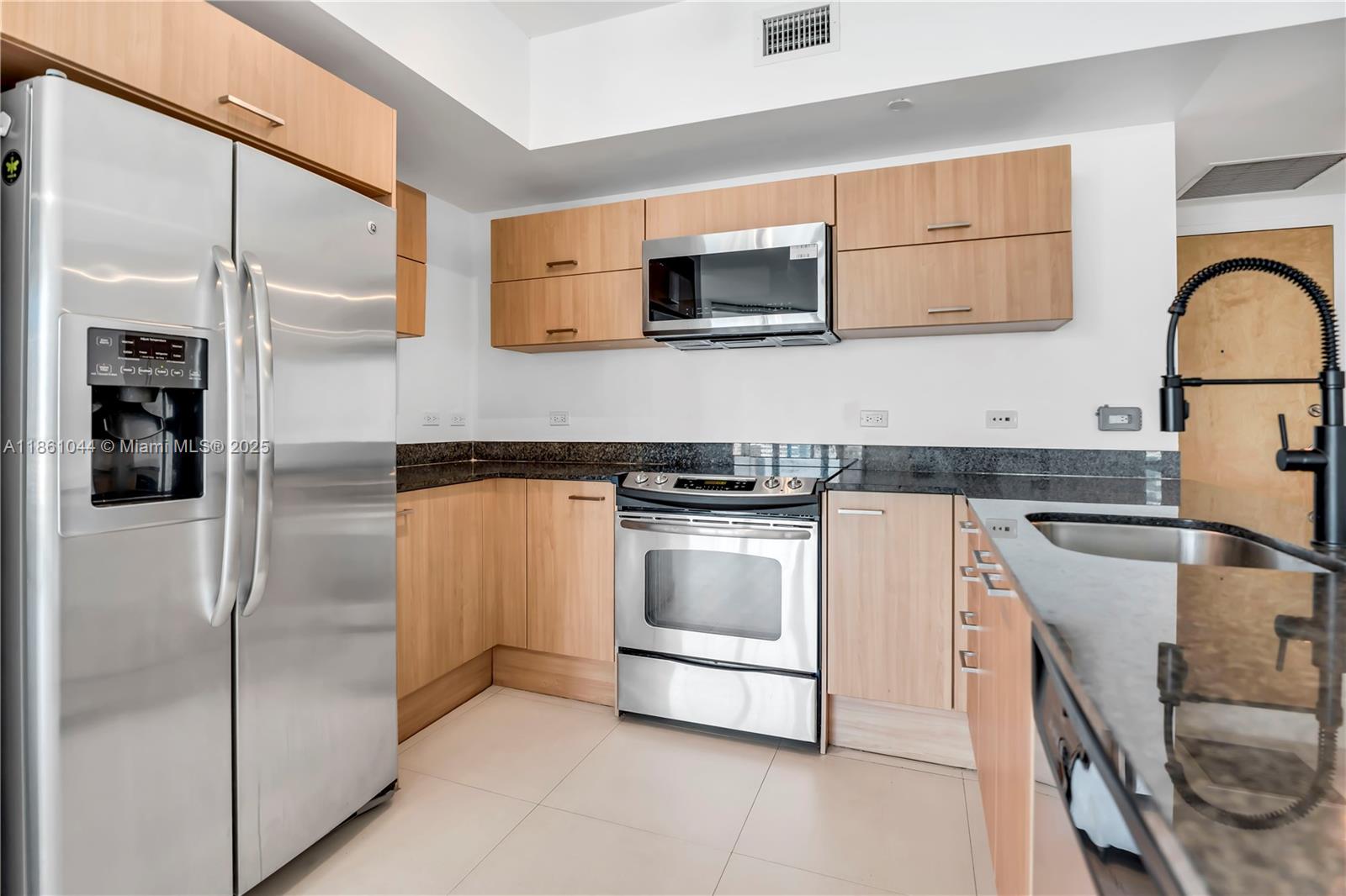 350 S Miami Ave Unit: 2105