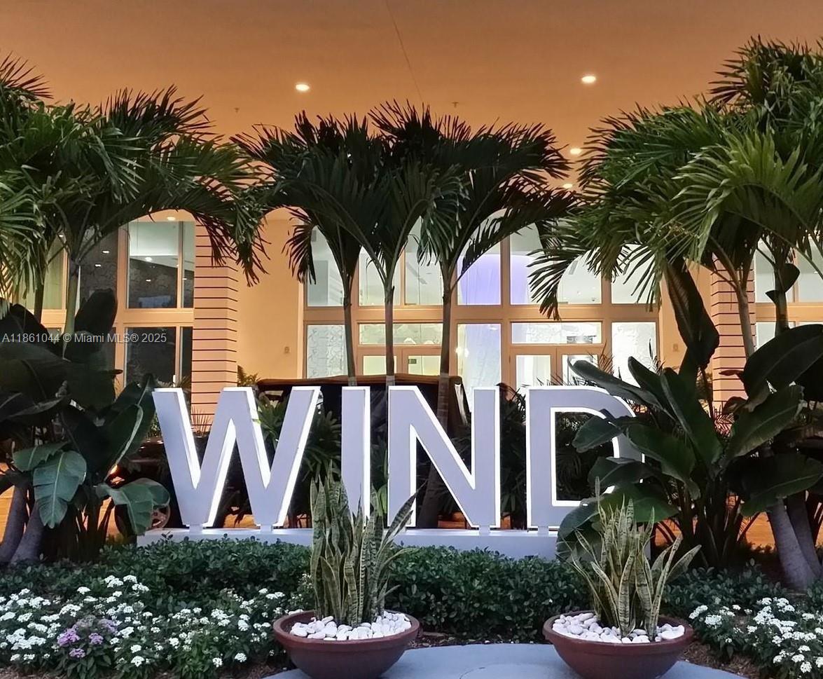 350 S Miami Ave Unit: 2105