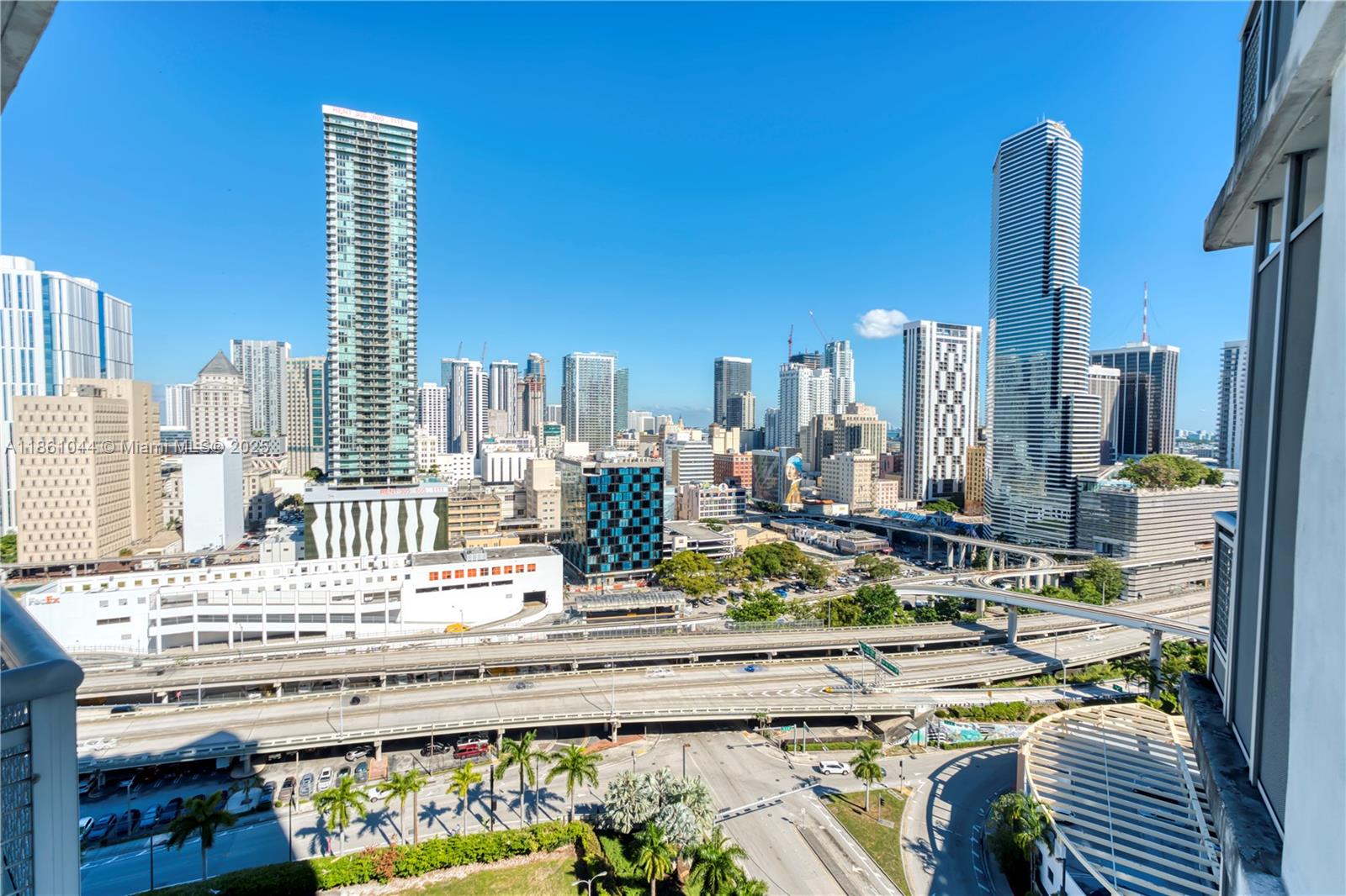 350 S Miami Ave Unit: 2105