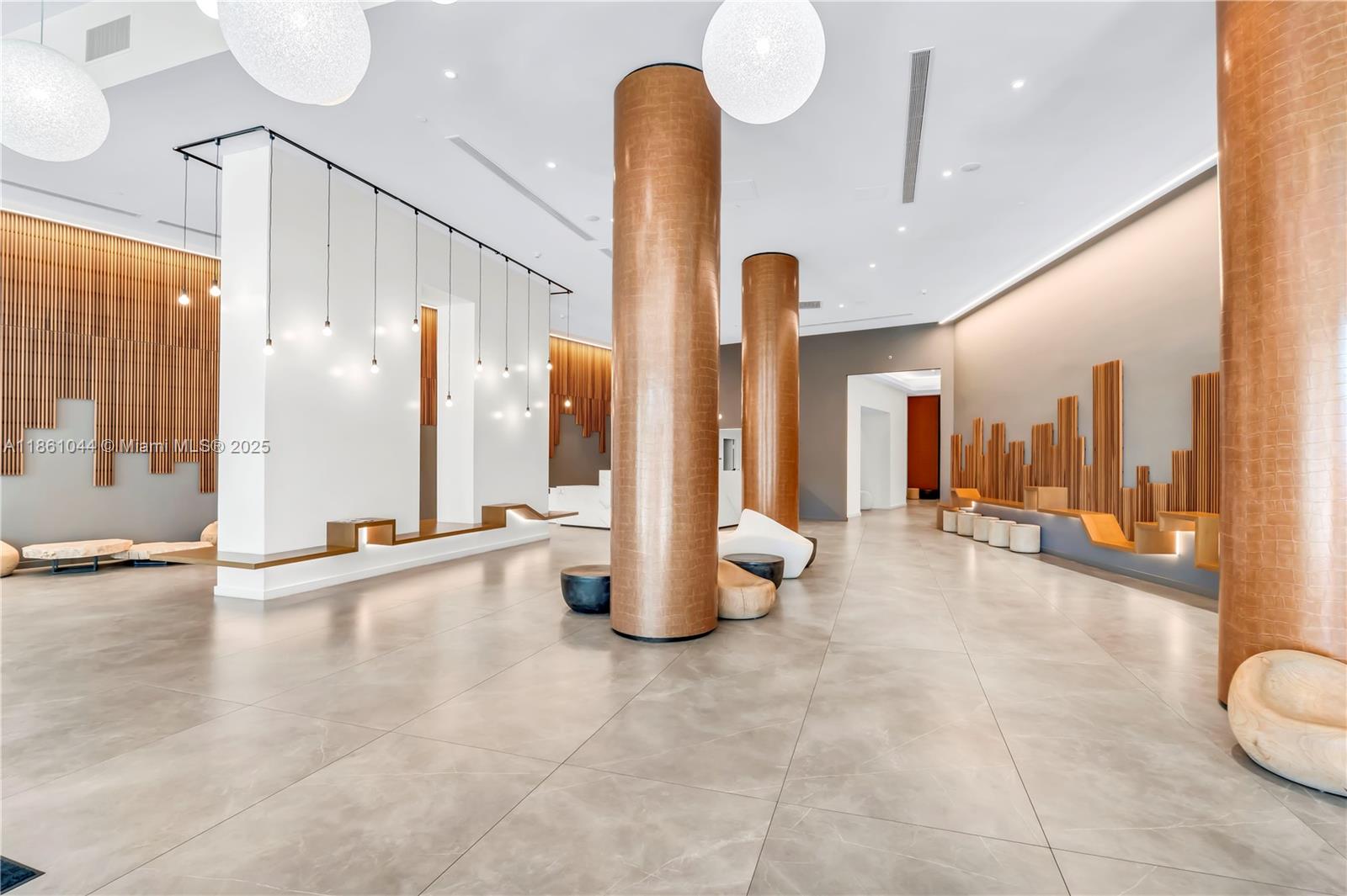 350 S Miami Ave Unit: 2105