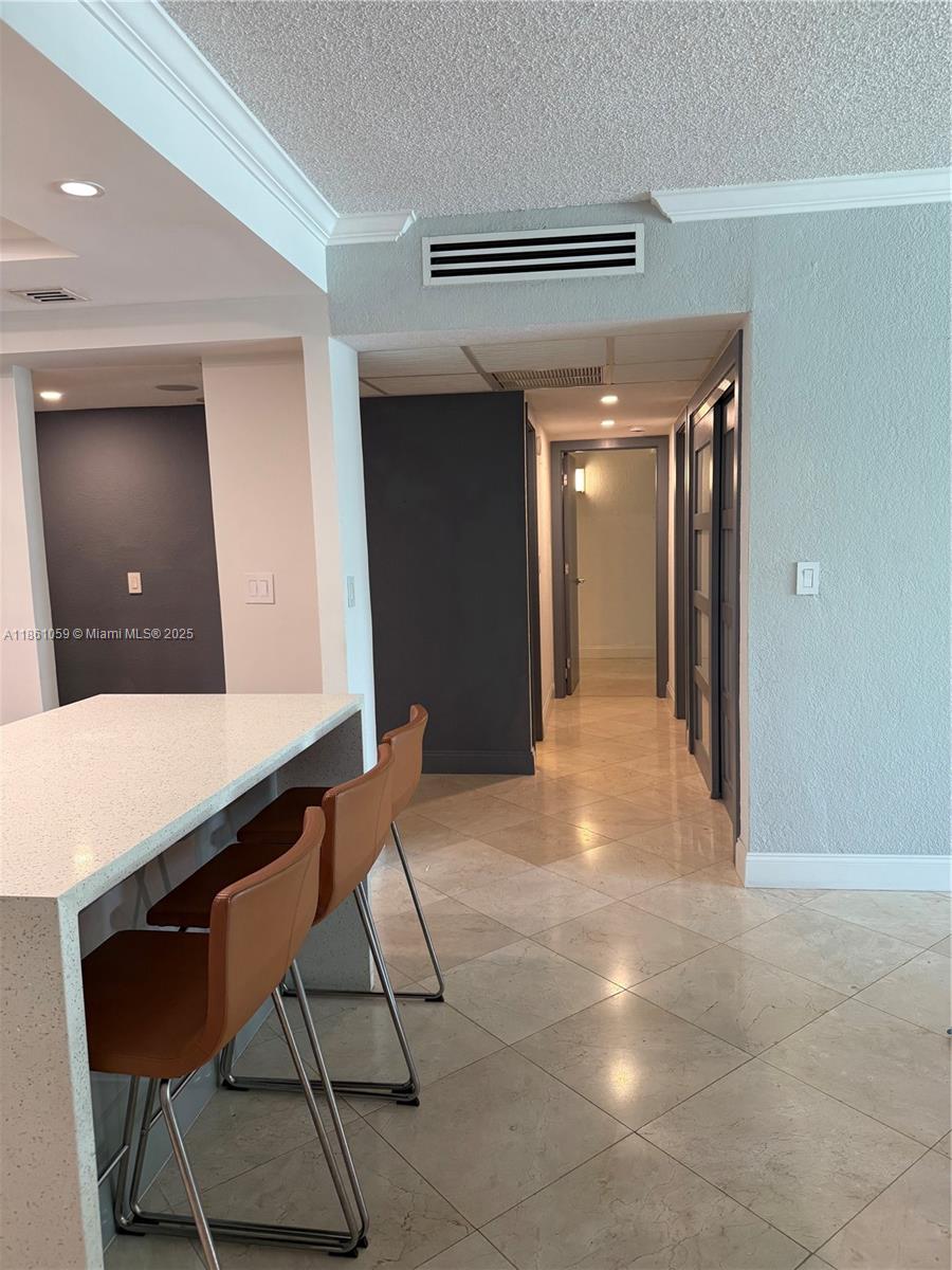 19380 Collins Ave # 304
