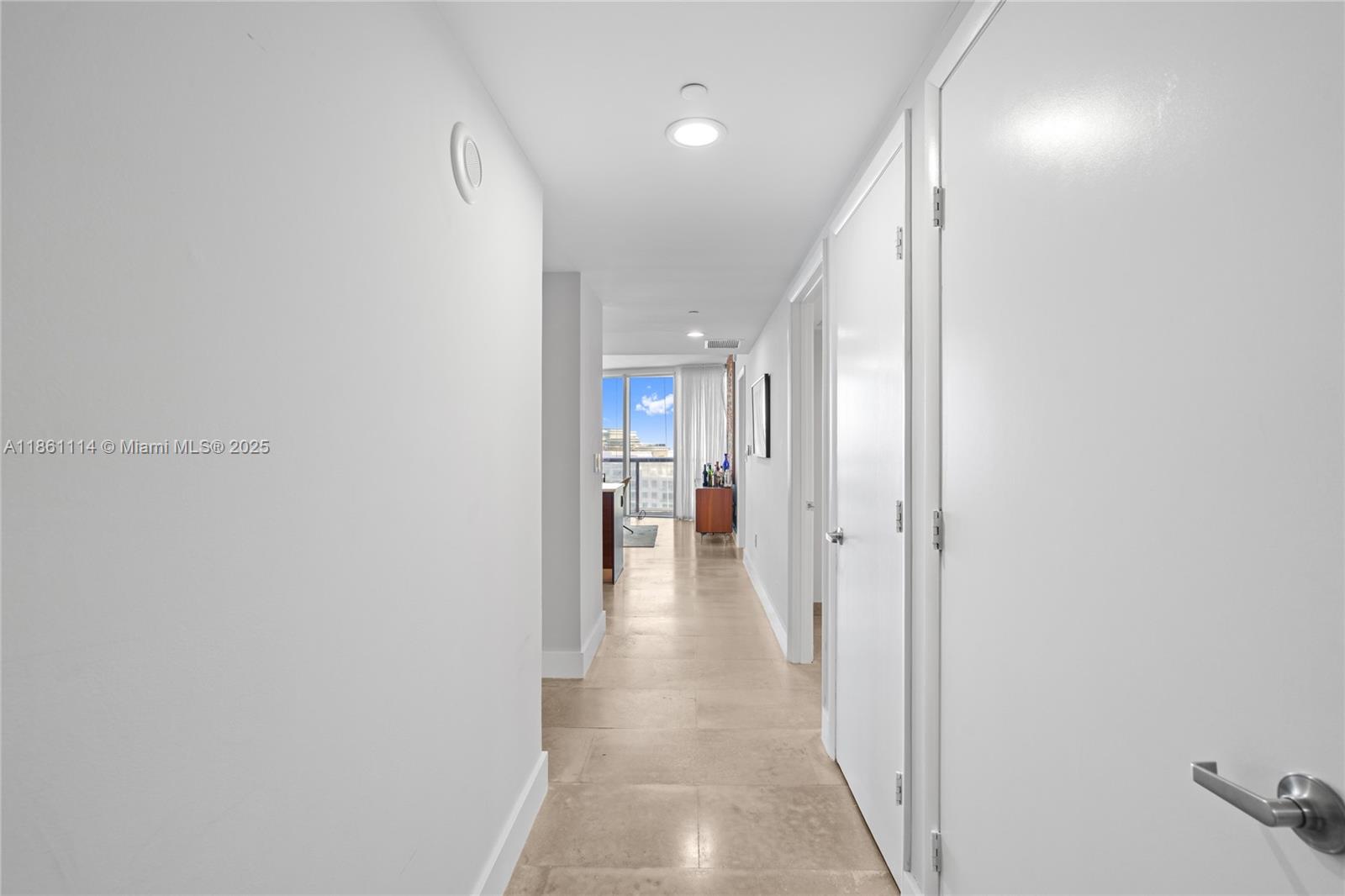 465 Brickell Ave # 3201