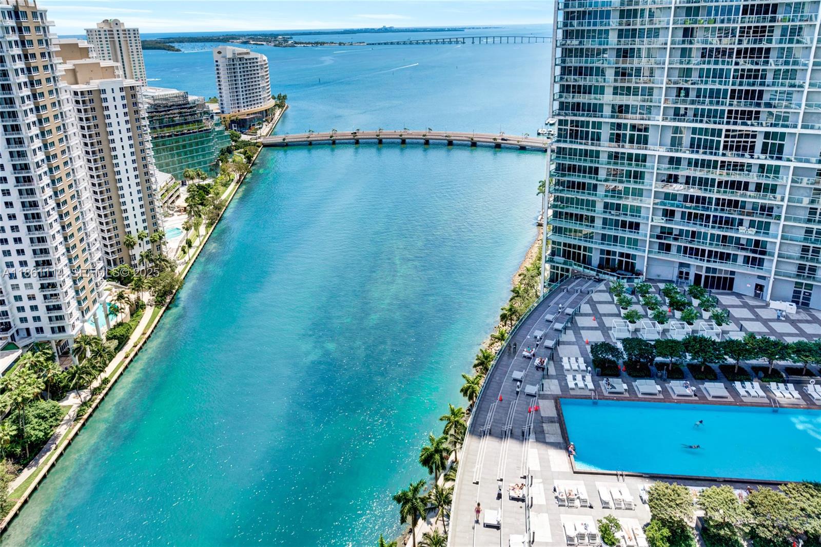 465 Brickell Ave # 3201